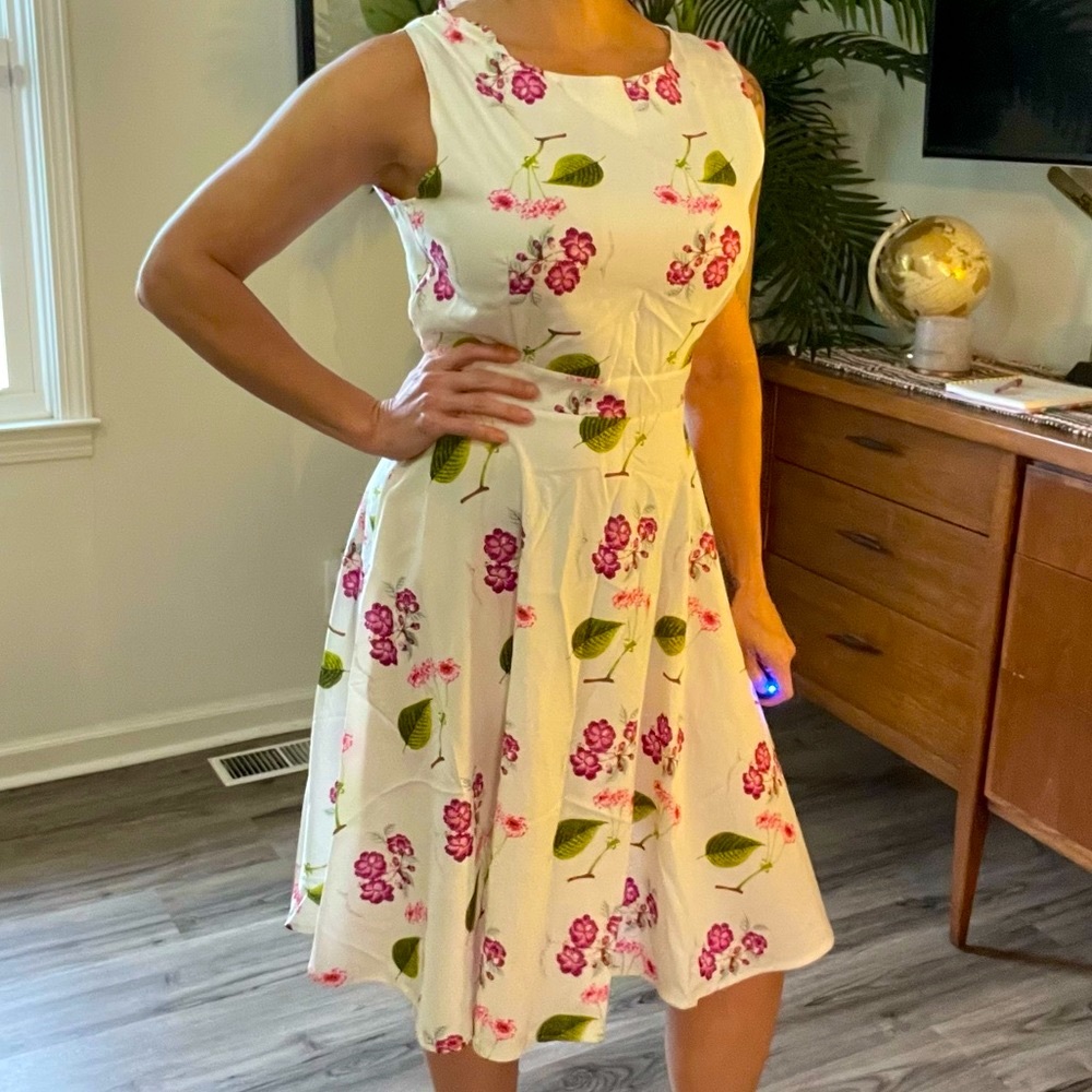 OWIN Floral A-Line Dress, Size: X- Large, NWT!!